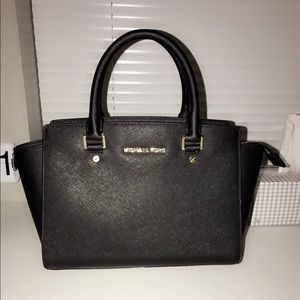 Michael Khors Large Black Selma Purse